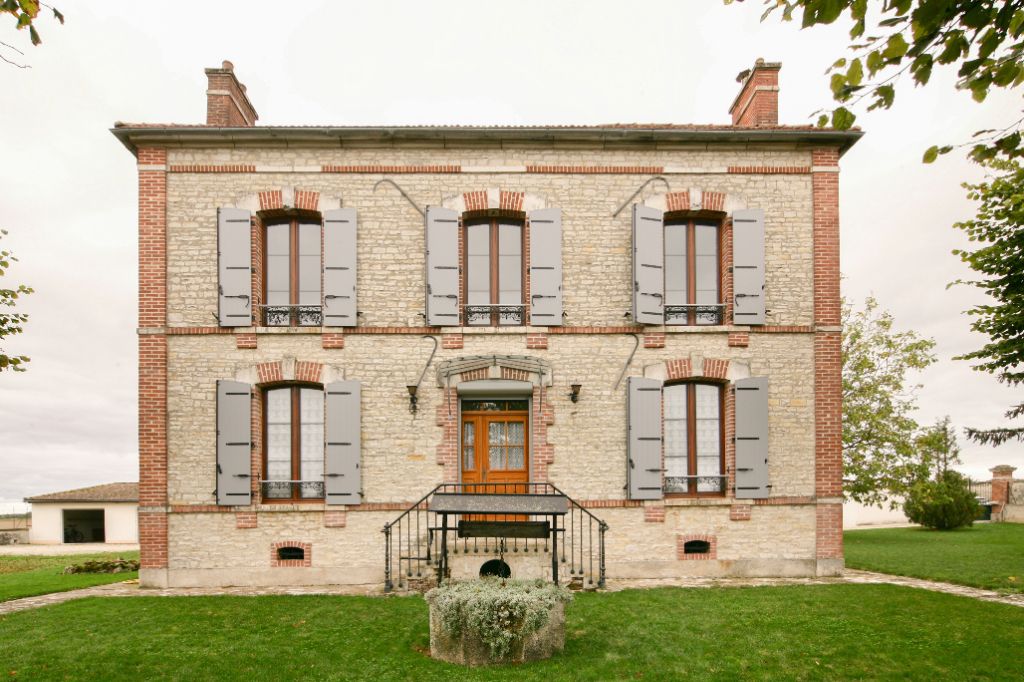 Maison de caractère Nitry 6 pièces