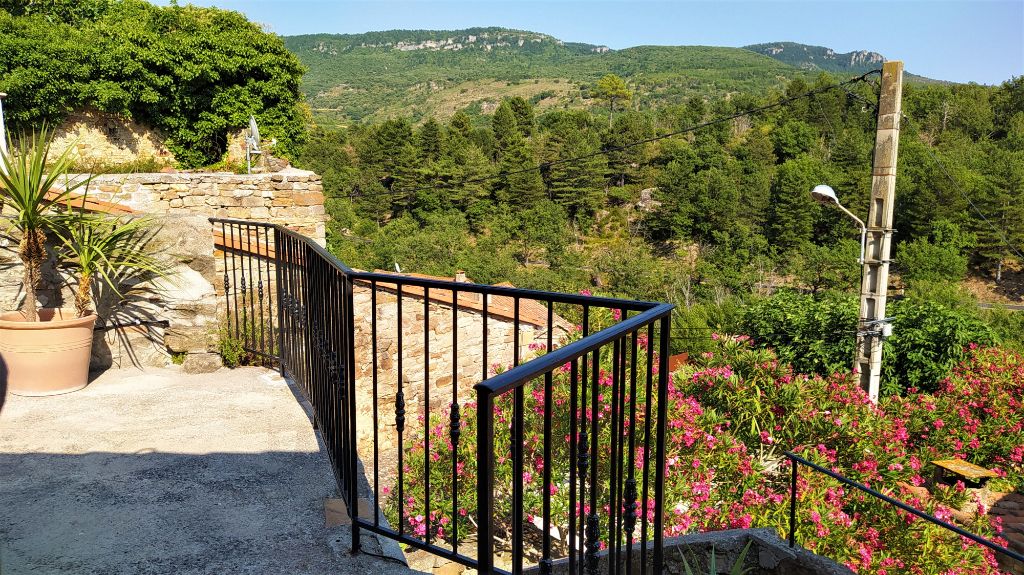 Rare ! Maison Saint Privat avec 3 terrasses
