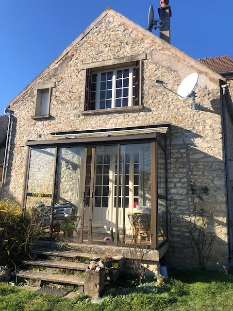Maison Massangis 3 pièces sur 1200 M² de terrain