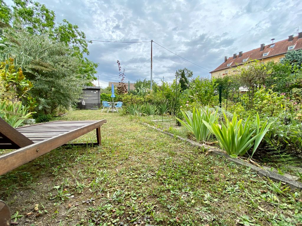 Appartement moderne 3 pièces avec jardin privatif et garage