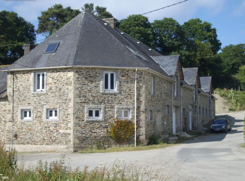 Maison Motreff 15 pièce(s) 800 m2