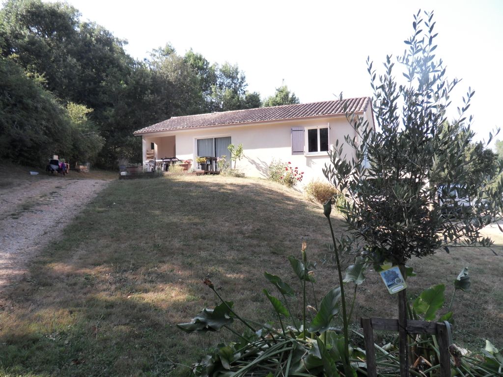 Maison proche Mussidan 4 pièces 136 m2 parcelle 7770 m²