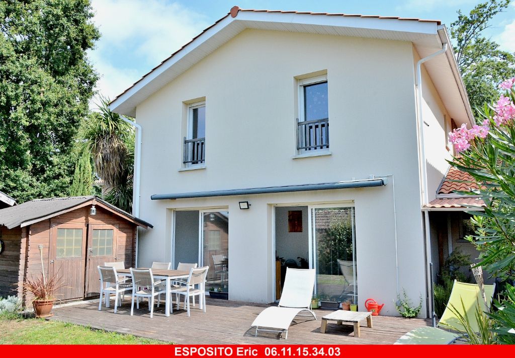 Maison  6 pièce(s) 128 m2 Biscarrosse bourg