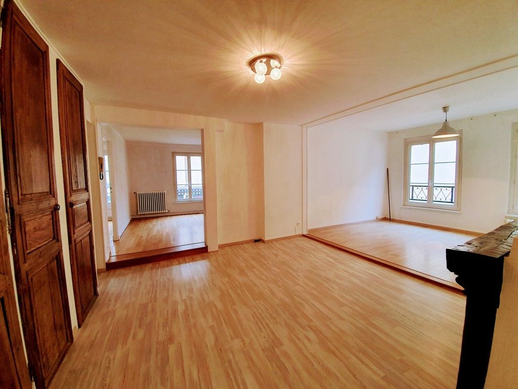 L' AIGLE 61300, Appartement libre 5 pièce(s) 90 m2, 2 Chambres , bureau