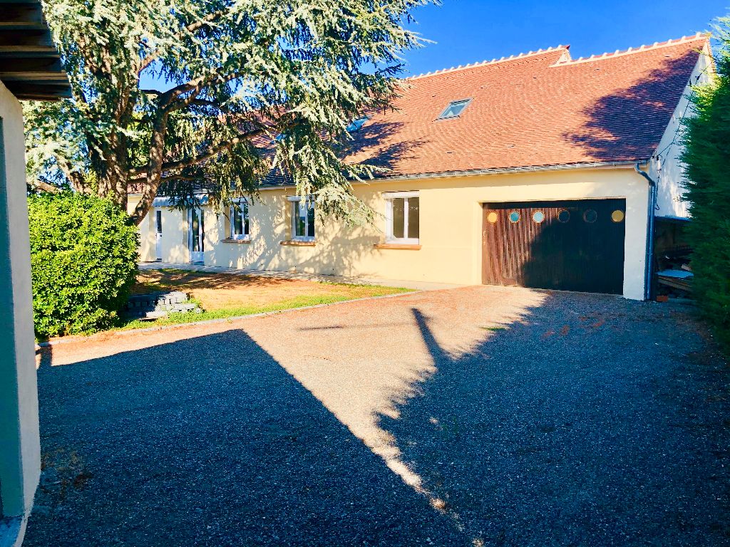 Maison Langeron 300 m2, 6 ch à 20 min de Nevers