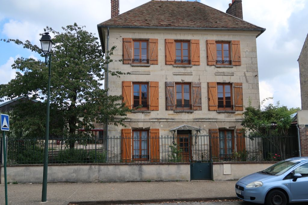 Maison Marines 6 pièce(s) 123 m2