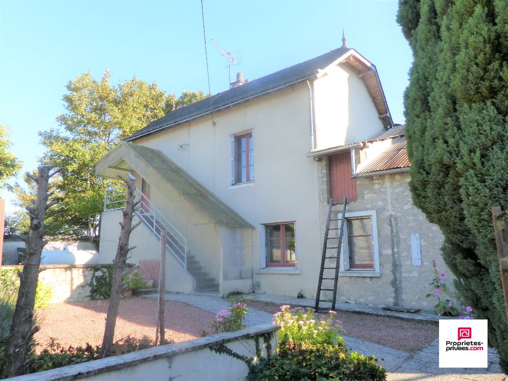 Maison ancienne - 10 mn  de Chinon  - 3 pièce(s) 62 m2 et jardin