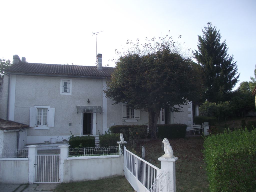 Maison Saint Leon Sur L Isle 6 pièce(s) 116 m2