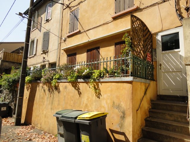 Appartement duplex 4 pièce(s) 82 m2 avec terrasse