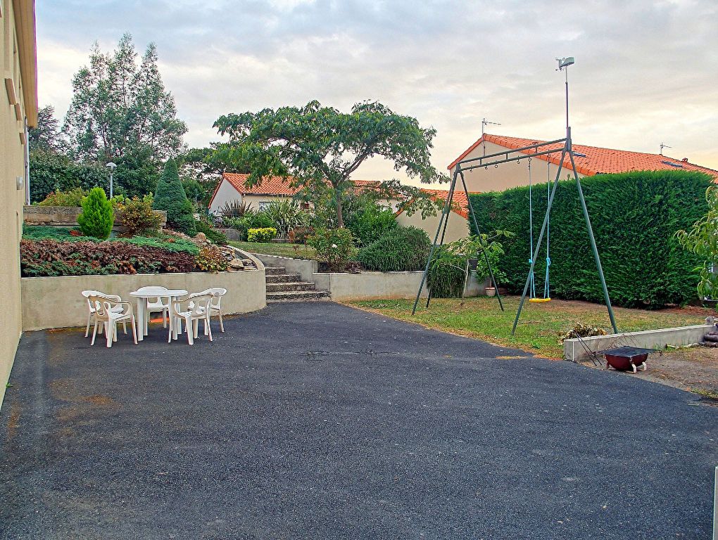 Maison Montfaucon Montigne 7 pièce(s) 116 m2