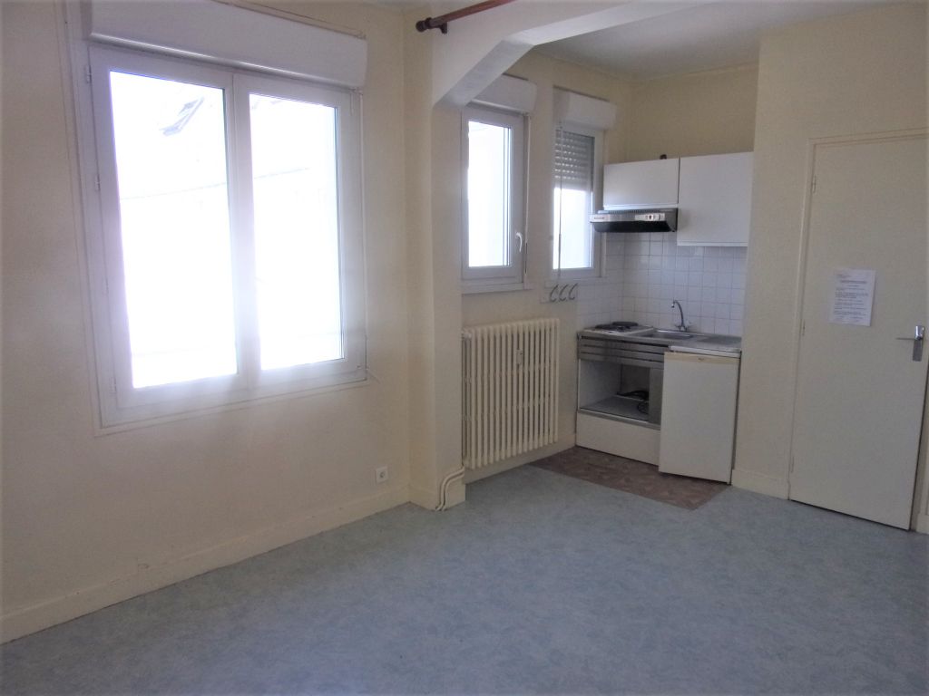 56100 Lorient  Centre Studio 21 m² 4 ème étage avec ascenseur Prix 45990 HAI