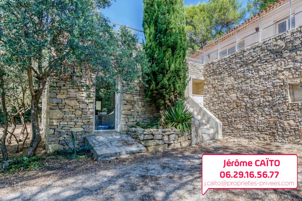 Maison Nimes 7 pièce(s) 220 m2