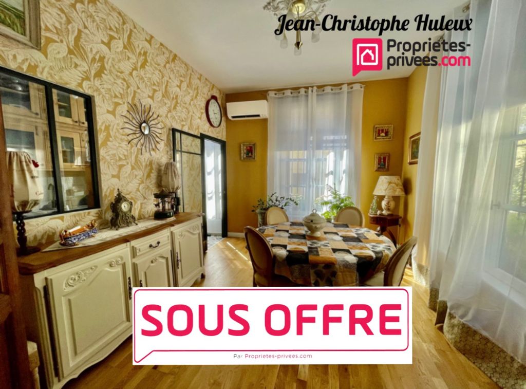 SAINT-GILLES 30800 - Magnifique Maison de maître 110 m2, avec Garage et remise de 87m2
