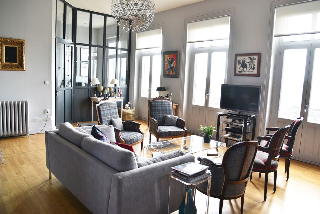 Appartement Angouleme 6 pièce(s) 165 m2