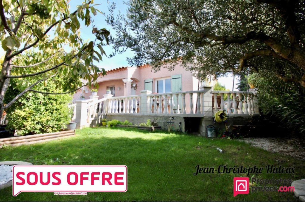 Milhaud 30540 - Maison de plain pied 4 pièce(s) 79 m2 avec Piscine et garage