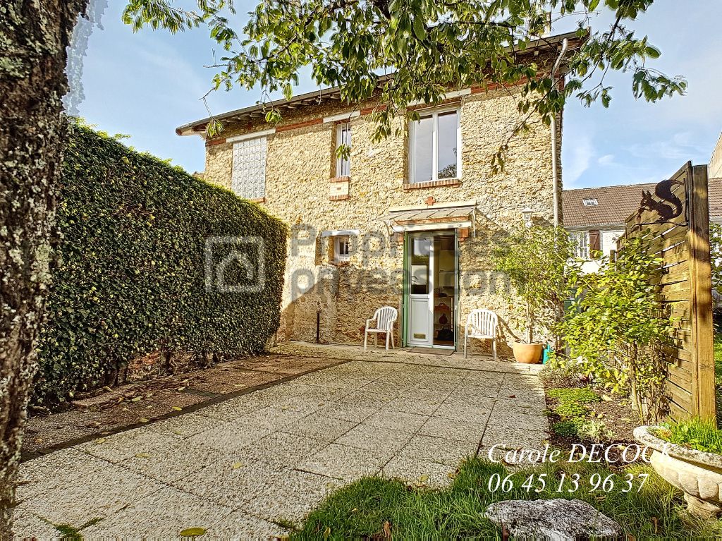 Maison Crécy La Chapelle 4/5 chambres 140 m2 avec jardin