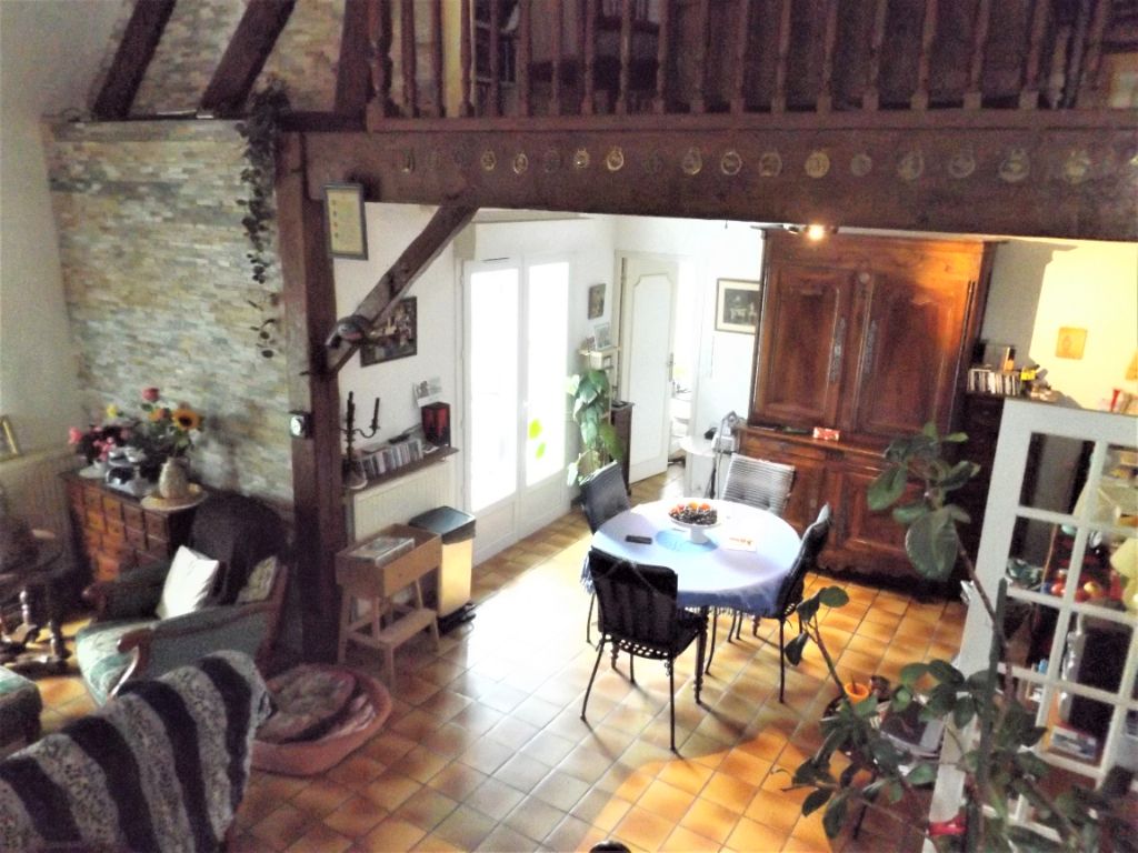 Maison - 6 pièces -135 m² - Doulon