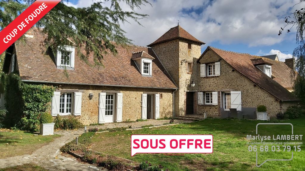 Maison de caractère avec piscine et dépendance aménagée