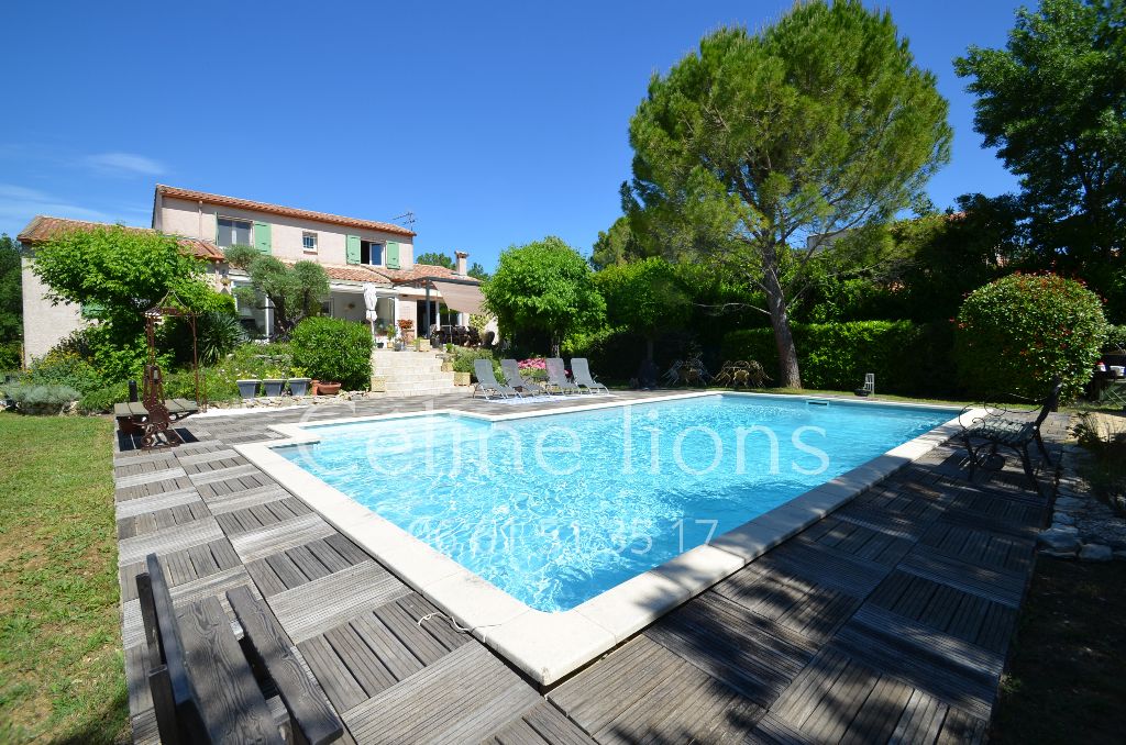 Maison 8 pièce(s) 180 m2