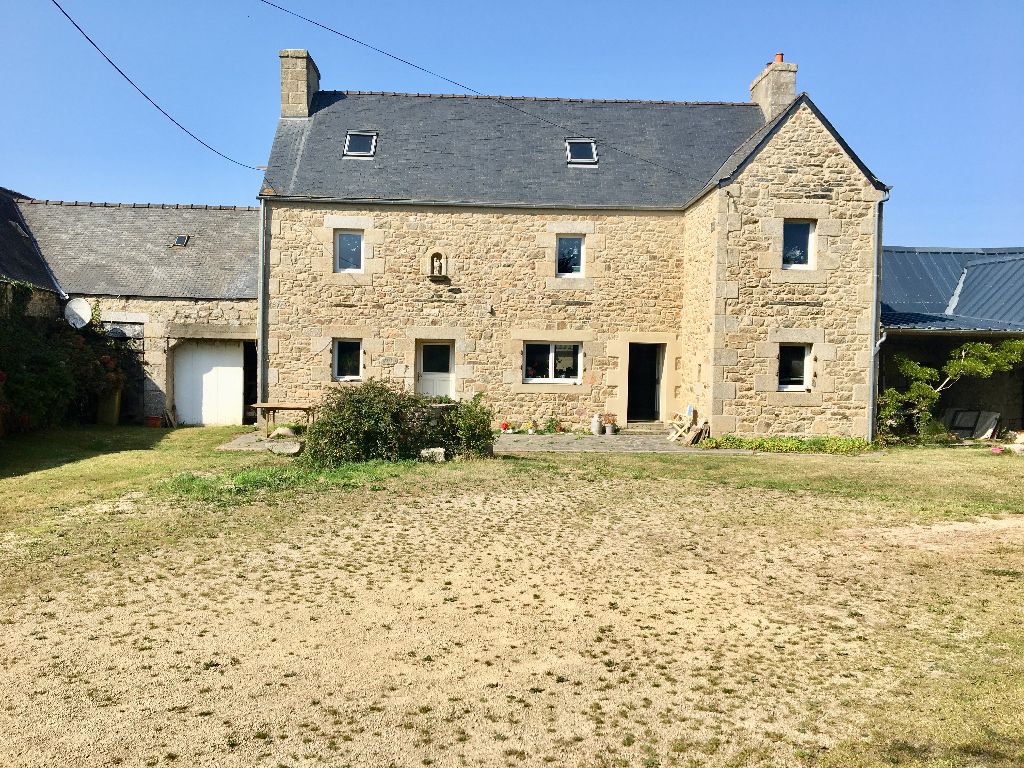 CORPS DE FERME et dépendances  Saint Pol De Leon 8 pièce(s) 170 m2