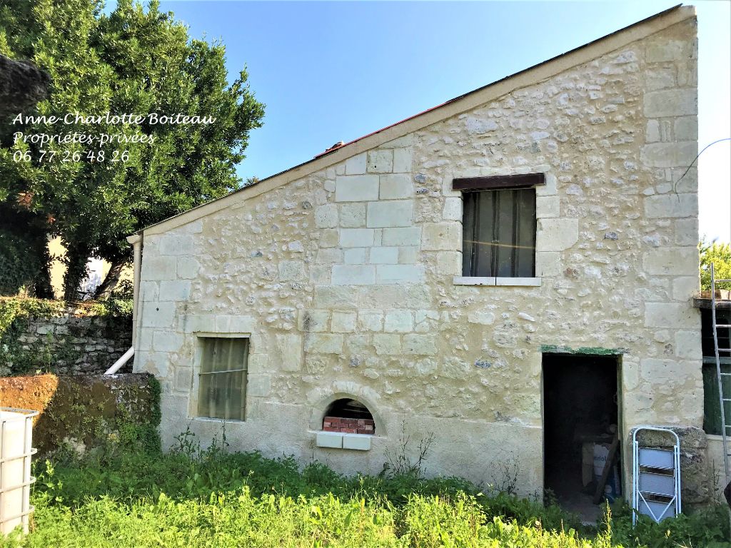 Maison tuffeau à restaurer, Saumur sud