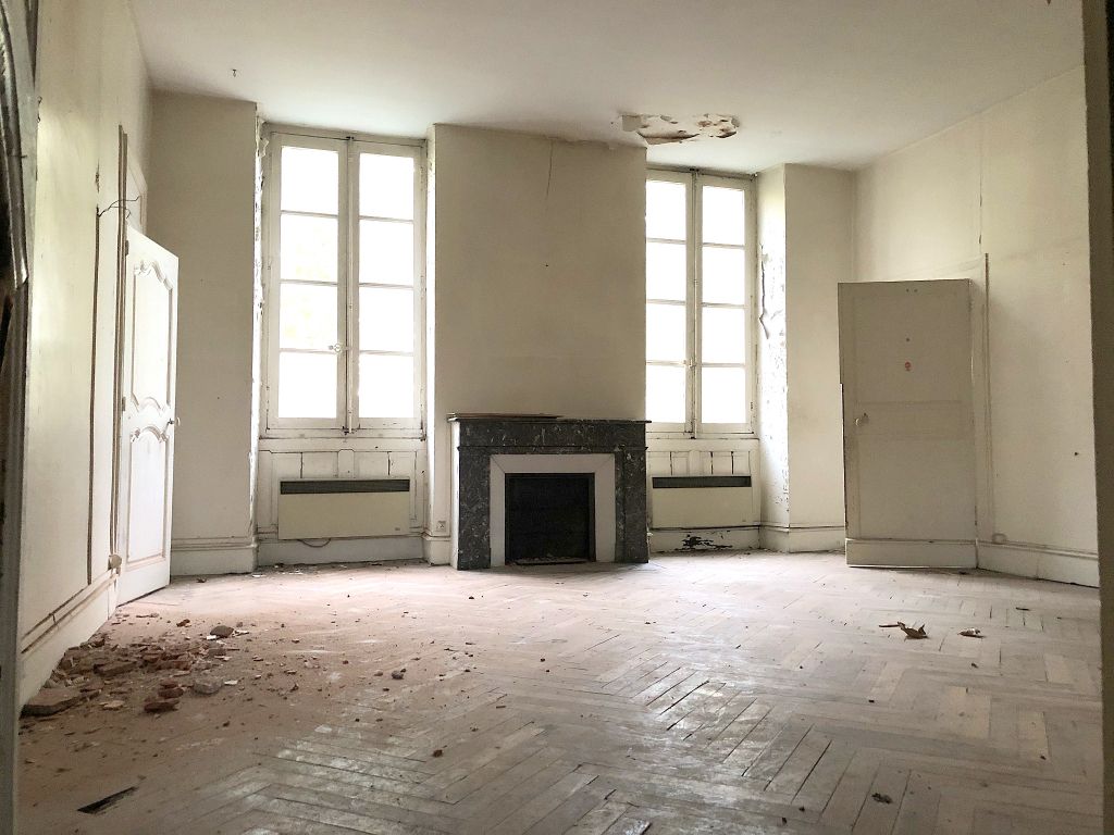 Appartement à rénover et son grenier sur le boulevard Gambetta