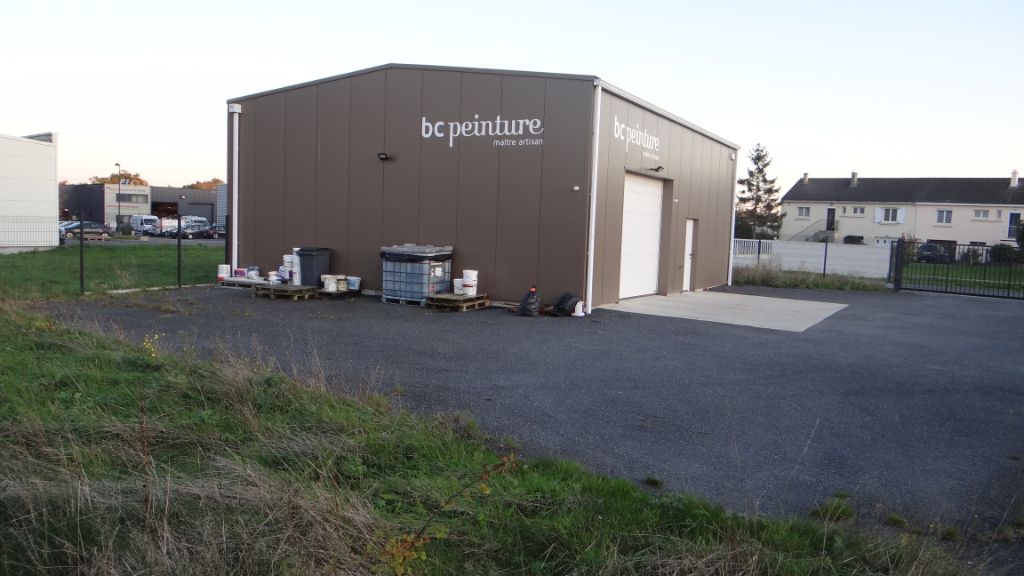 EXCLUSIVITE LA HAIE FOUASSIERE '- LOCAL ARTISANAL 120 M²