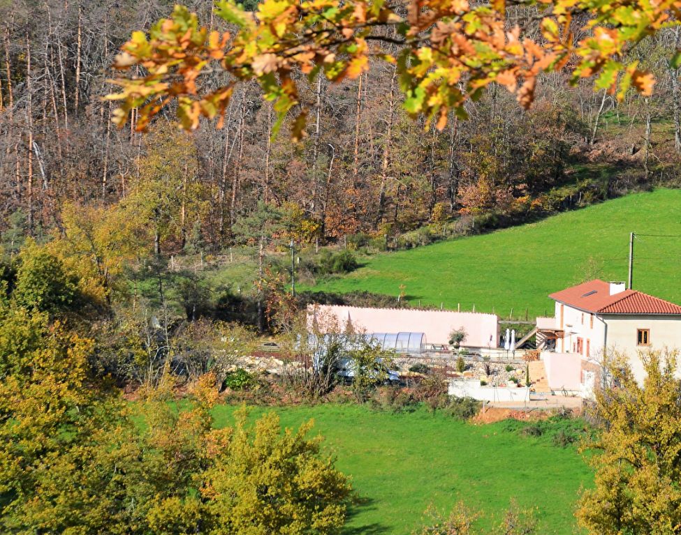 Magnifique corps de ferme  sur 1 hectare de terrain