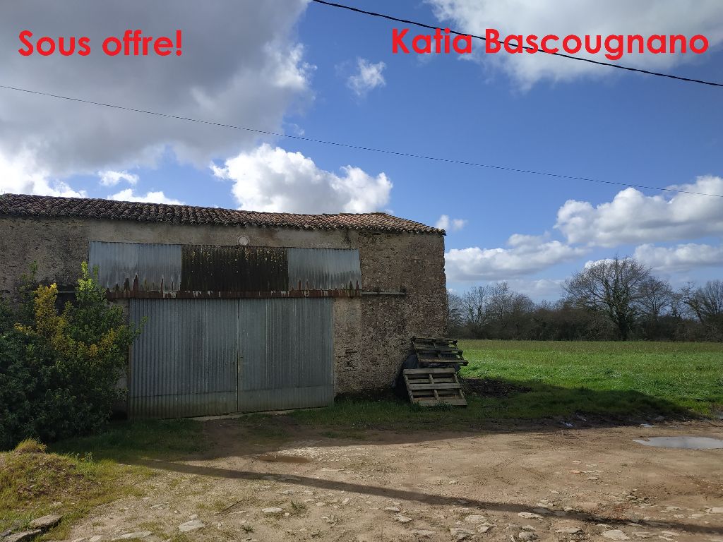 Grange 60m² à rénover à Barbechat (44450)