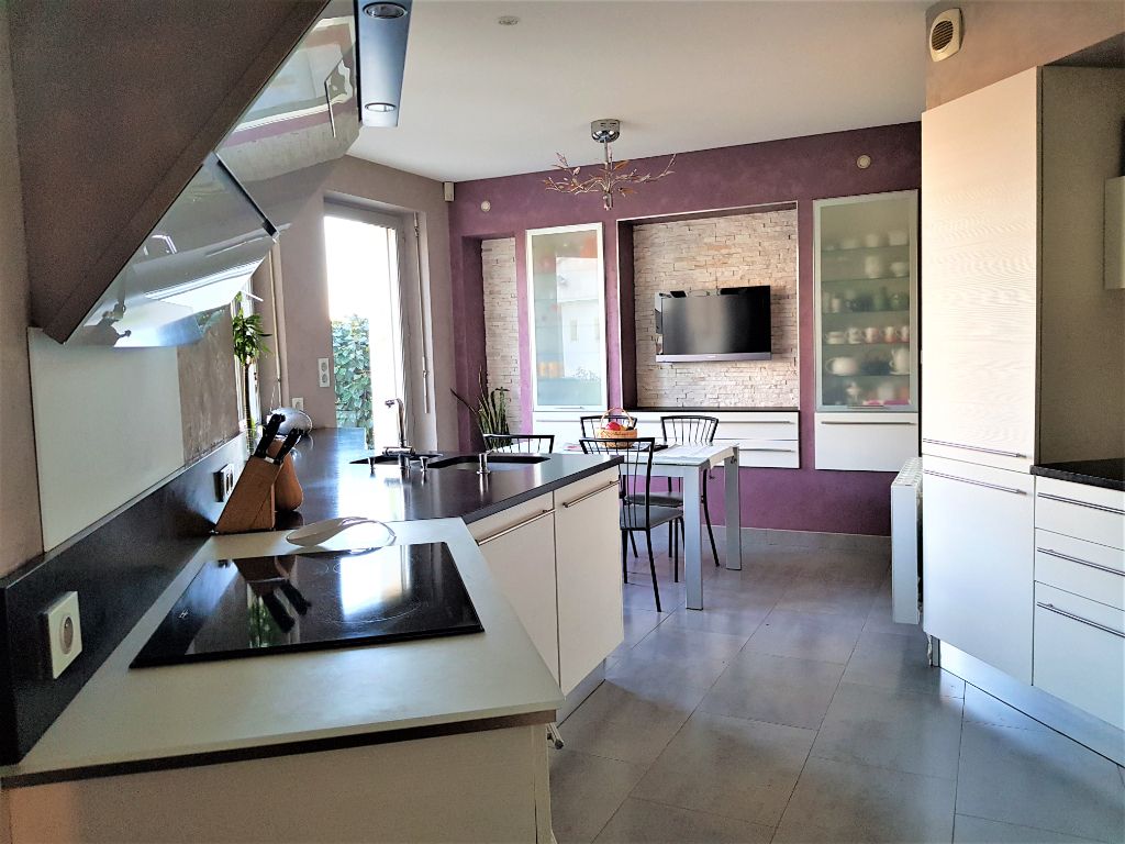 propriété Cholet 6 pièce(s) 180 m2 400 000 eurosHAI