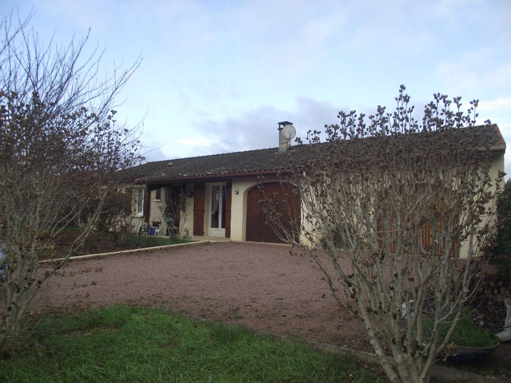 Maison Saint Leon Sur L Isle 6 pièce(s) 105 m2