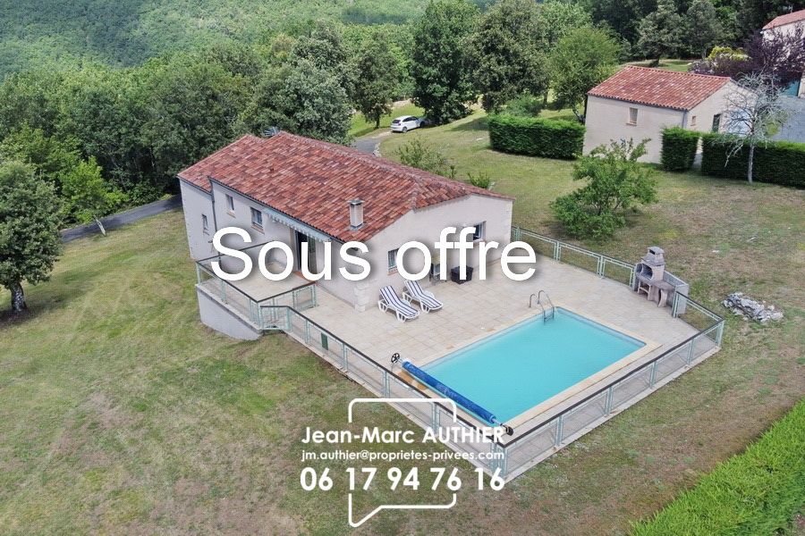 Maison belle vue avec piscine 3 chambres sur  2687 m2