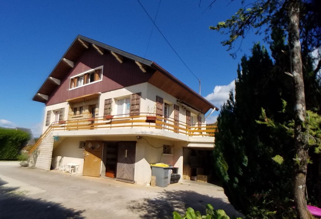 Maison Artemare 6 pièce(s) 124 m2