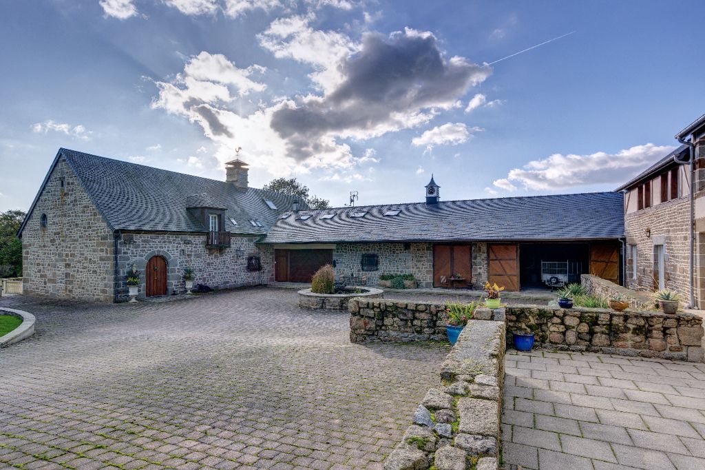 Demeure de prestige Saint Michel De Montjoie 22 pièce(s) 654 m2