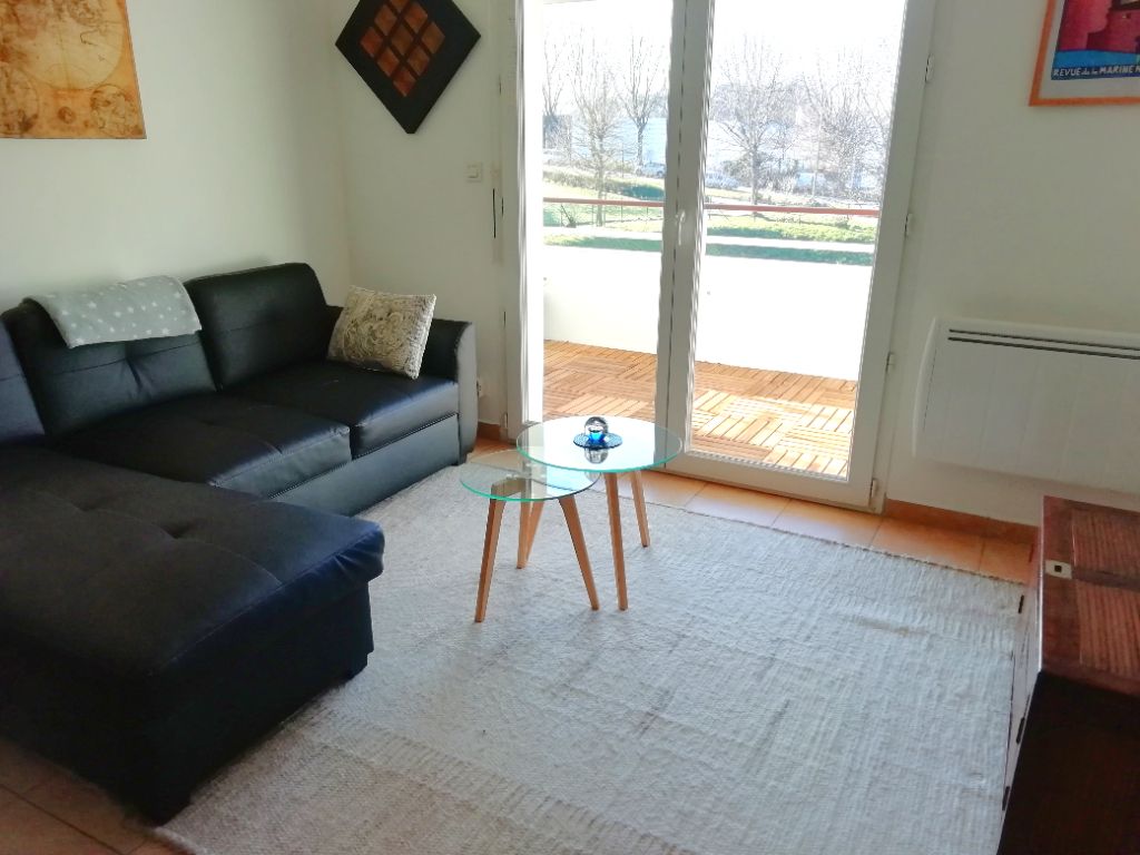56700 Hennebont Beau T2 récent avec balcon parking 95 790 HAI