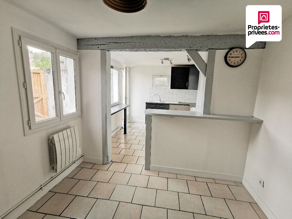 Maison centre ville 2 chambres cour 135990 HAI