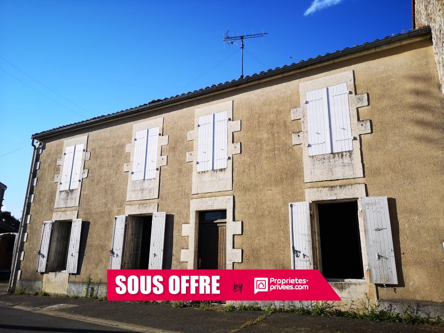 MAISONS EN PIERRES A RÉNOVER, BELLE PARCELLE