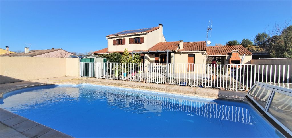 Maison traditionnelle - 8 pièces - 5 chambres - piscine