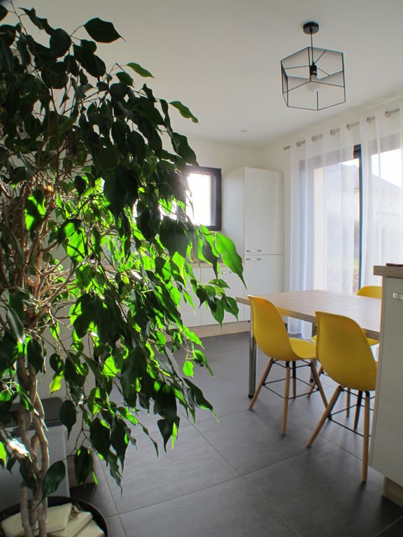 Jolie maison neuve 130 M2 à Monterblanc