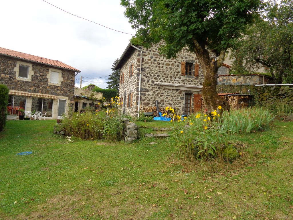 Chadron(43), maisons 200m2 sur 1000 m2 de terrain