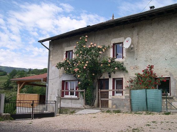 Maison Artemare 4 pièce(s) 150 m2