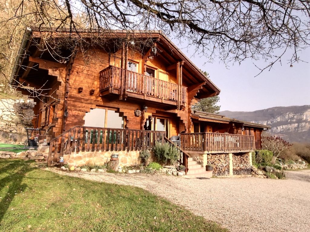 Chalet 135 m2 7 pièces 30 mn Chambéry