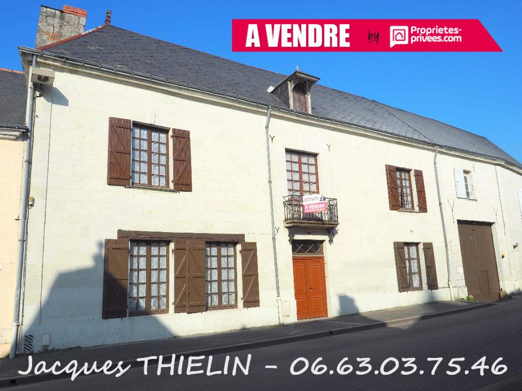 SPACIEUSE MAISON DE VILLE AVEC DEPENDANCES ET TERRAIN CONSTRUCTIBLE !!!