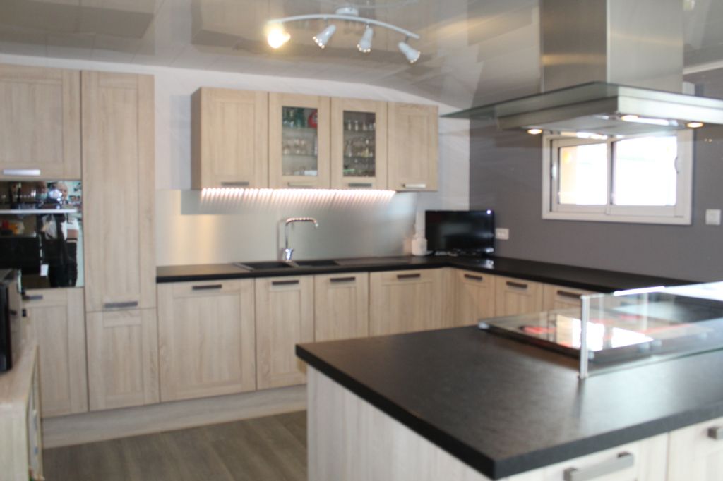 Maison 8 pièces 183 m2