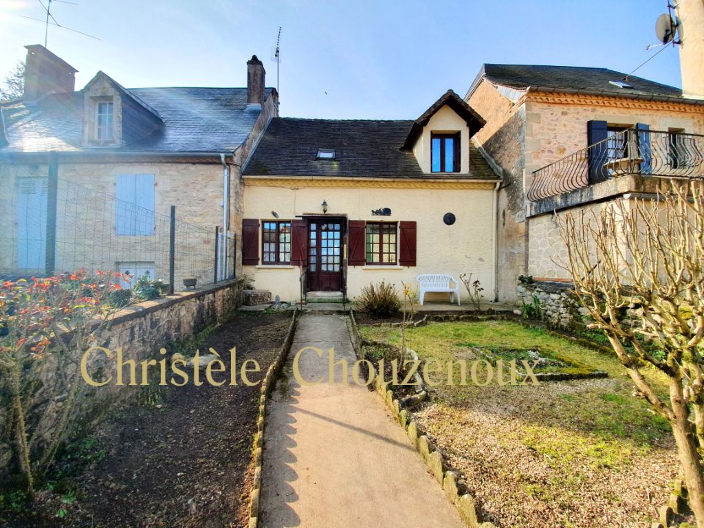 24390 Cherveix cubas : maison avec garage