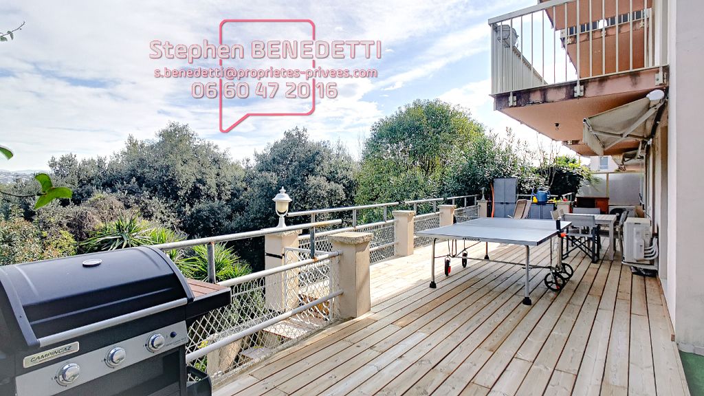 Appartement 3 pièces en rez-de-jardin, Terrasse et jardin