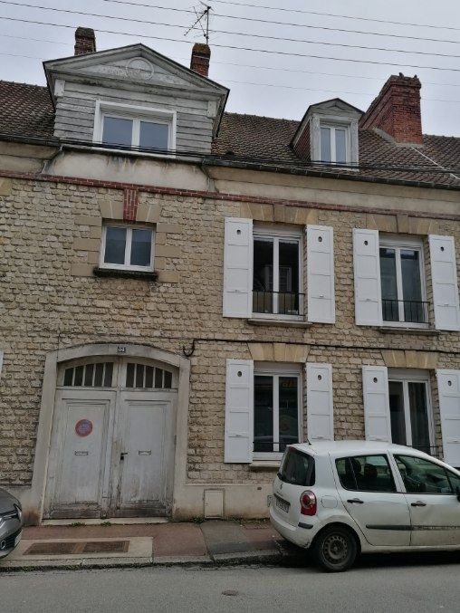 ARGENTAN 61200, MAISON DE VILLE , 5 chambres,  1 bureau, 8 pièces, 135 m2 environ  .225 000  HAI