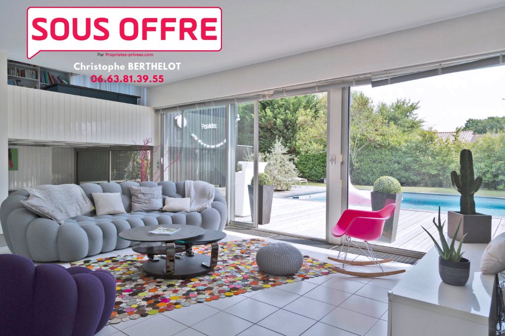 Villa Pessac Cap de Bos 6 pièce(s) 190 m2 + Piscine