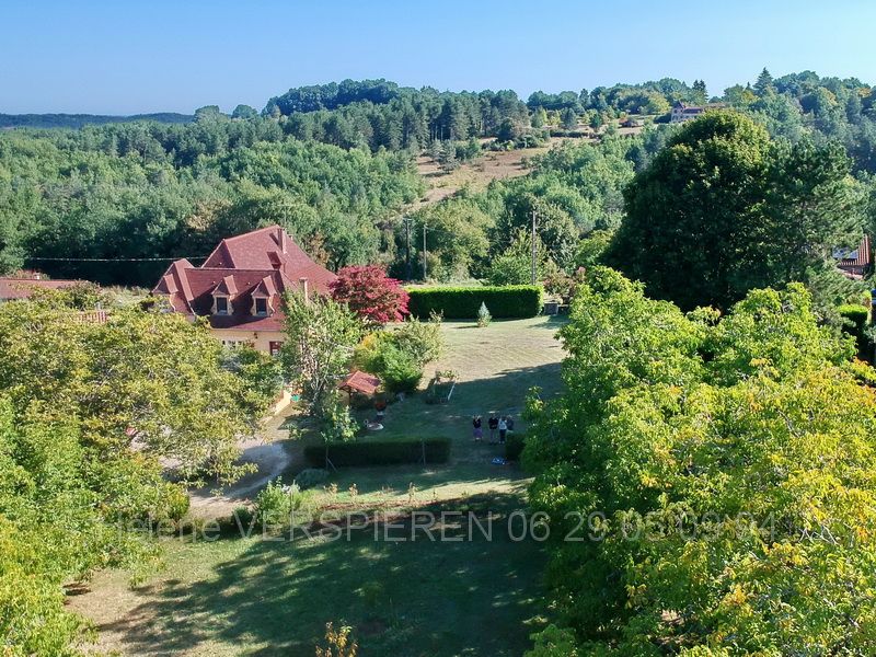 Grande Maison Périgourdine sur 7441 m2 de terrain