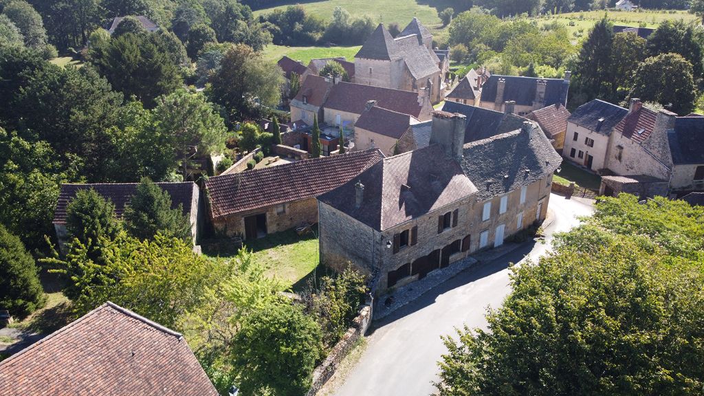 Maison ARCHIGNAC 4 pièce(s) 144 m2